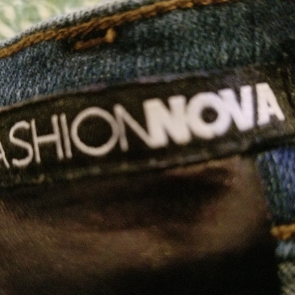 Jeans - Picture 2 of 2